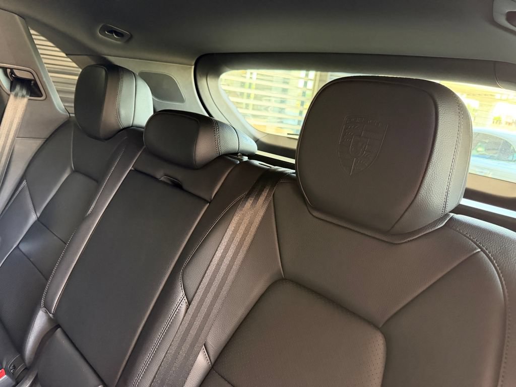 New 2026 Porsche Cayenne AWD/4WD image 29