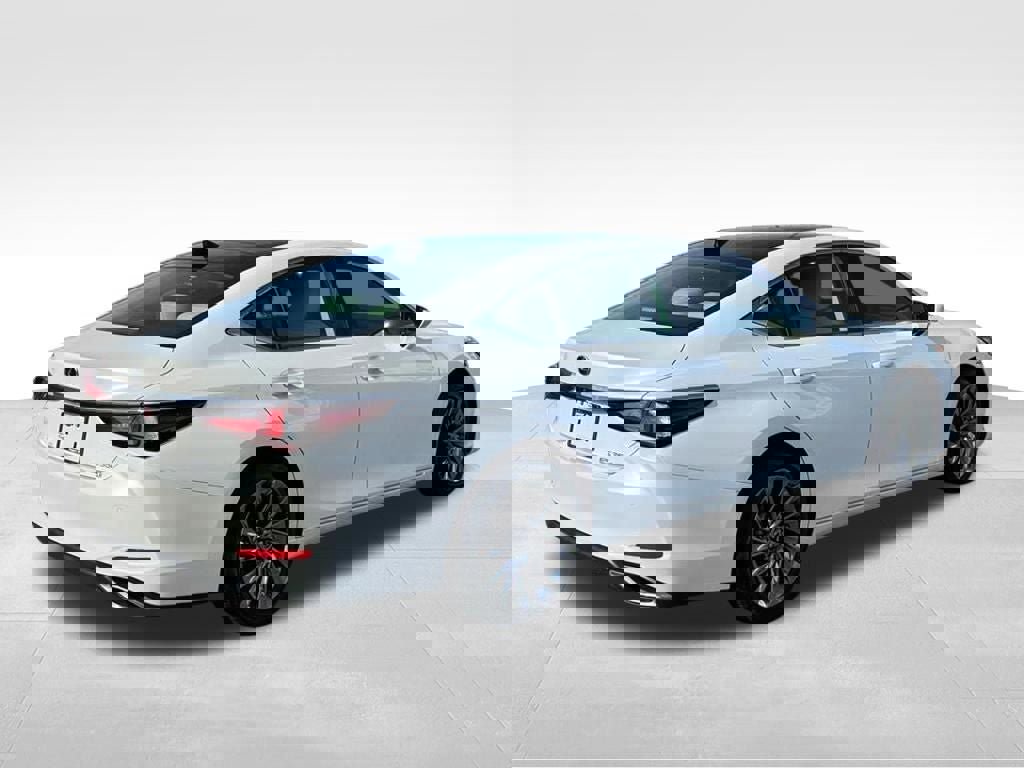 Used 2024 Lexus ES 350 Ultra Luxury w/ Accessory Package (Z1) image 5