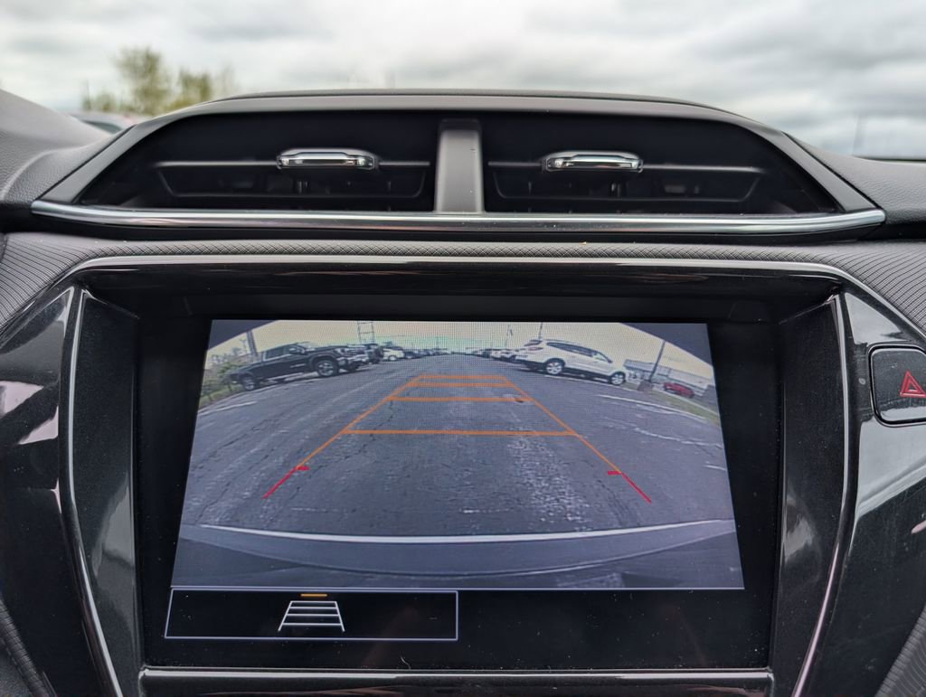 Used 2021 Chevrolet TrailBlazer LT w/ Convenience Package FWD image 16