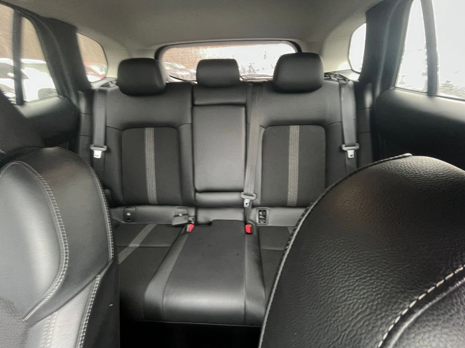 Used 2025 MAZDA CX-50 AWD 2.5 S w/ Select Package image 32