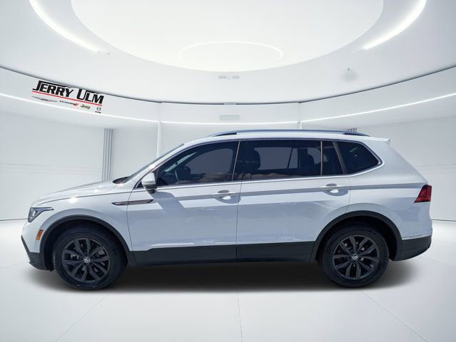 Used 2024 Volkswagen Tiguan SE AWD/4WD image 6