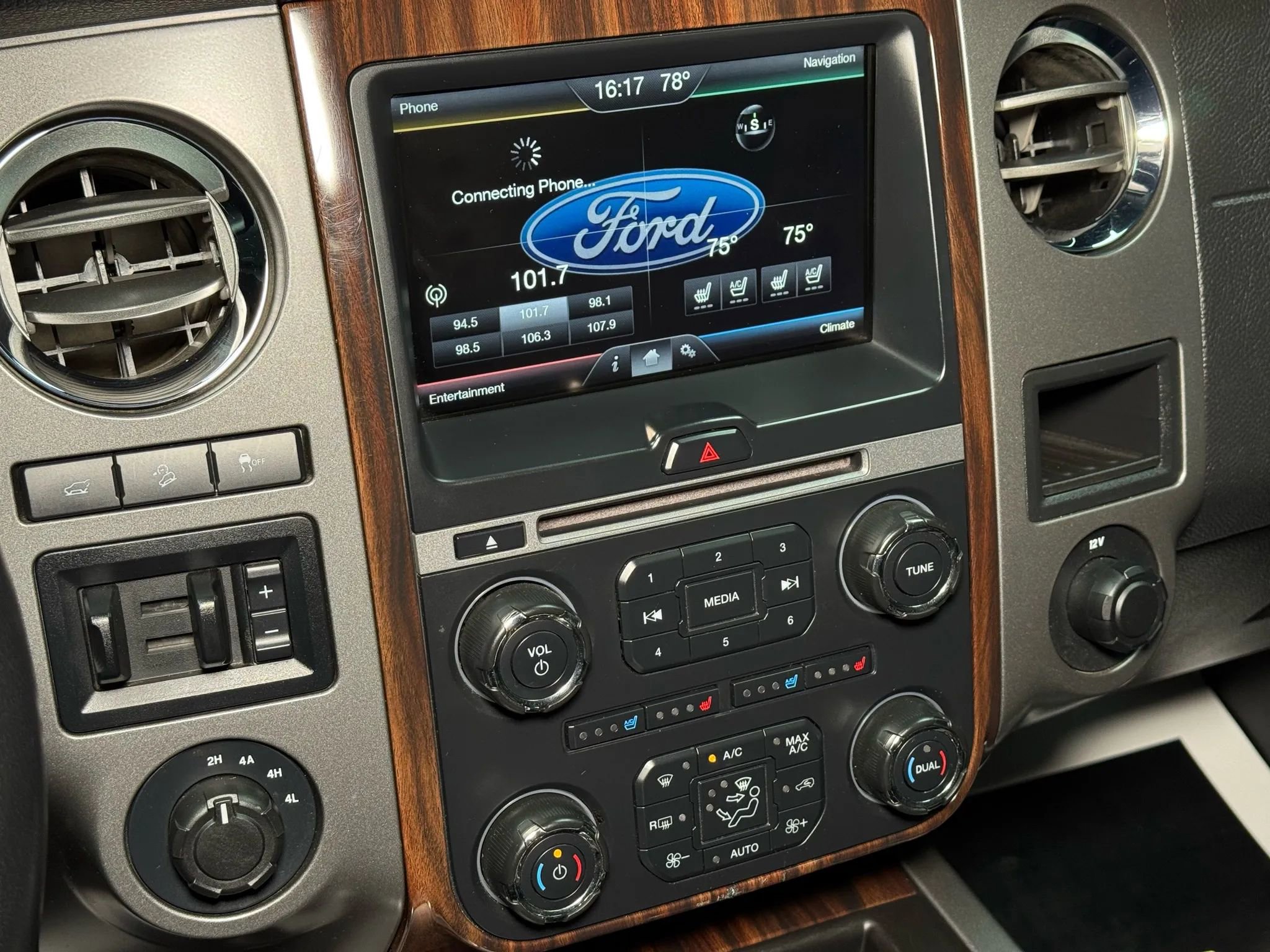 Used 2015 Ford Expedition EL Platinum image 48