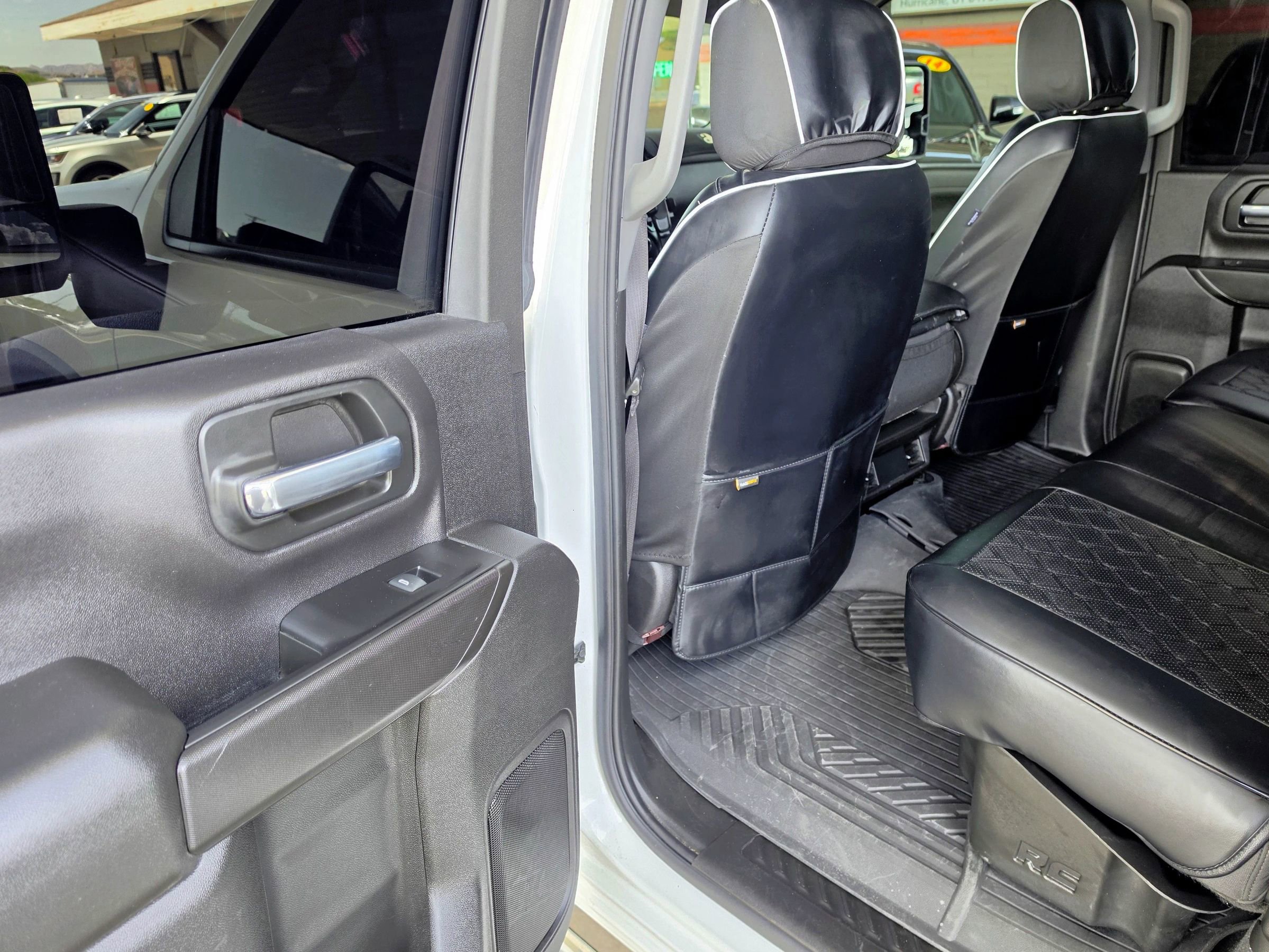 Used 2023 Chevrolet Silverado 2500 LT image 17