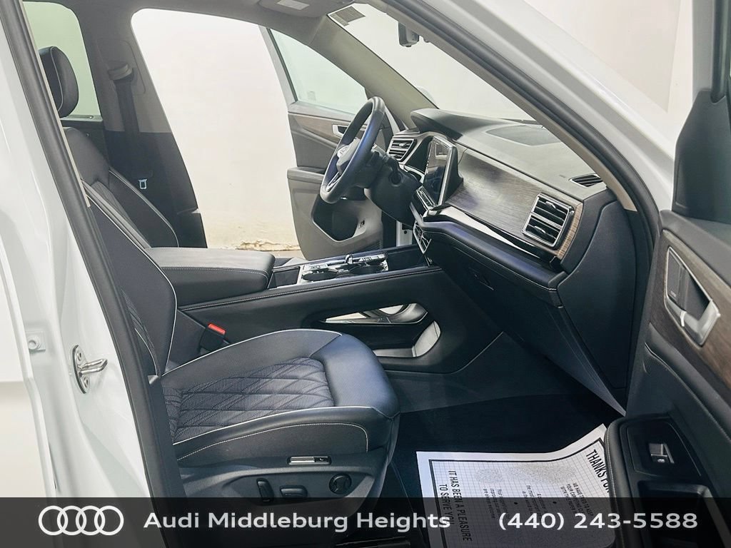 Used 2026 Volkswagen Atlas SEL Premium R-Line AWD/4WD image 7