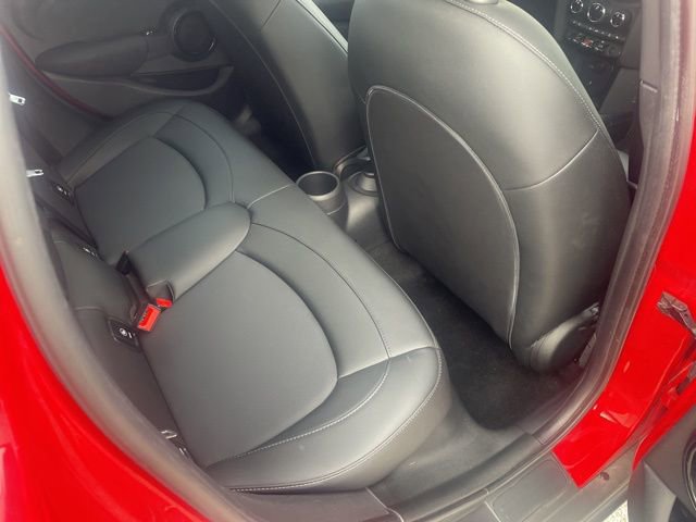 Used 2022 MINI Cooper 4-Door Hardtop image 21