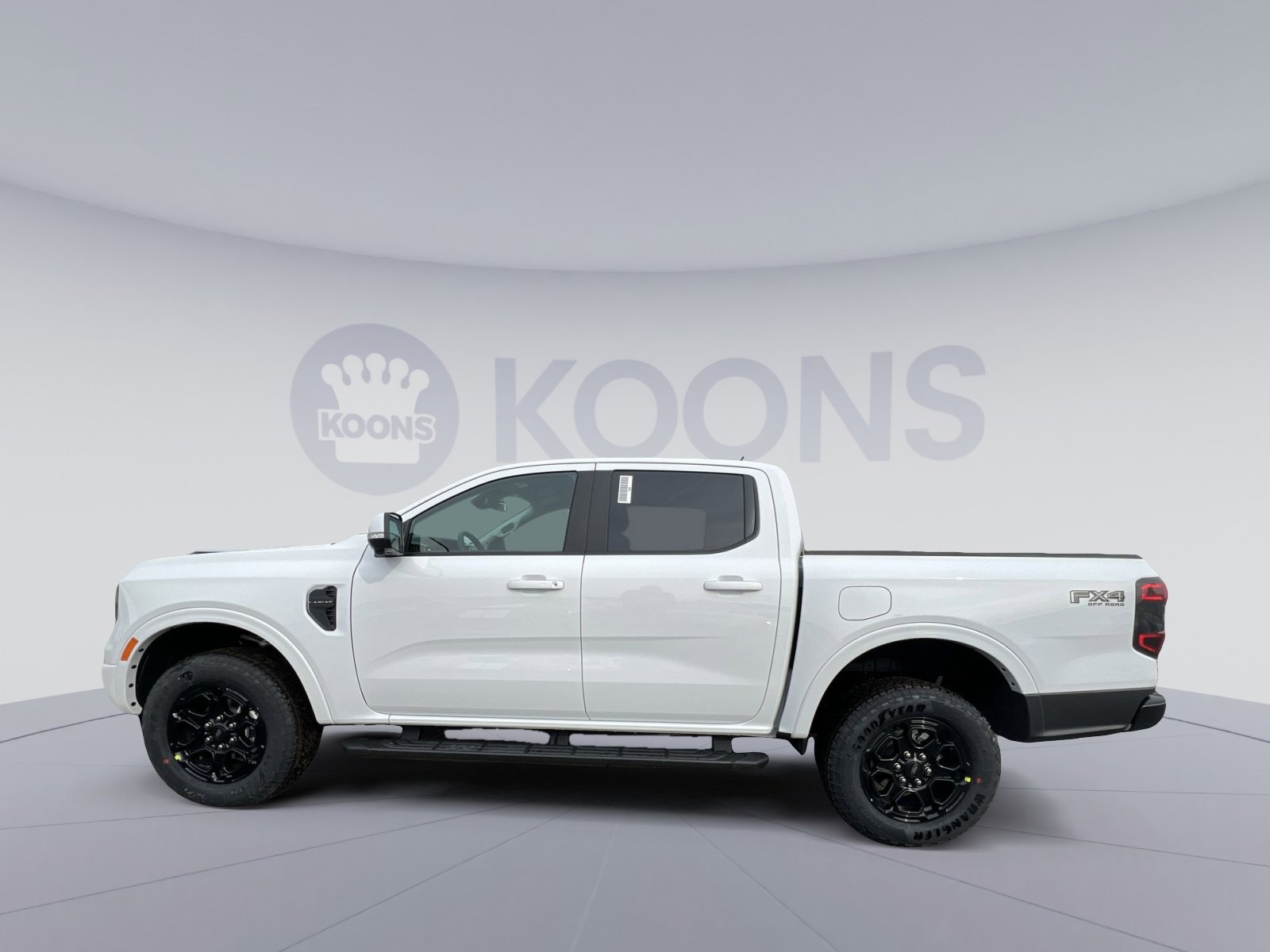 New 2025 Ford Ranger Lariat w/ FX4 Off-Road Package image 2
