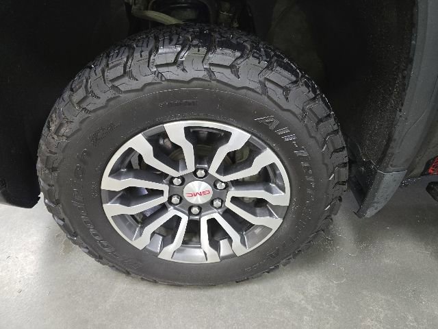 Used 2023 GMC Sierra 1500 AT4 AWD/4WD image 25