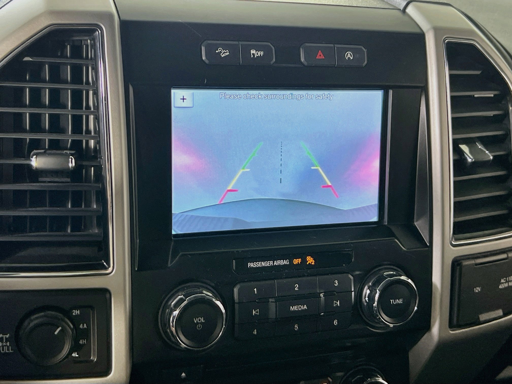 Used 2018 Ford F150 Lariat w/ Max Trailer Tow Package image 14