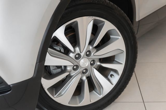 Used 2017 Buick Encore Preferred FWD image 2
