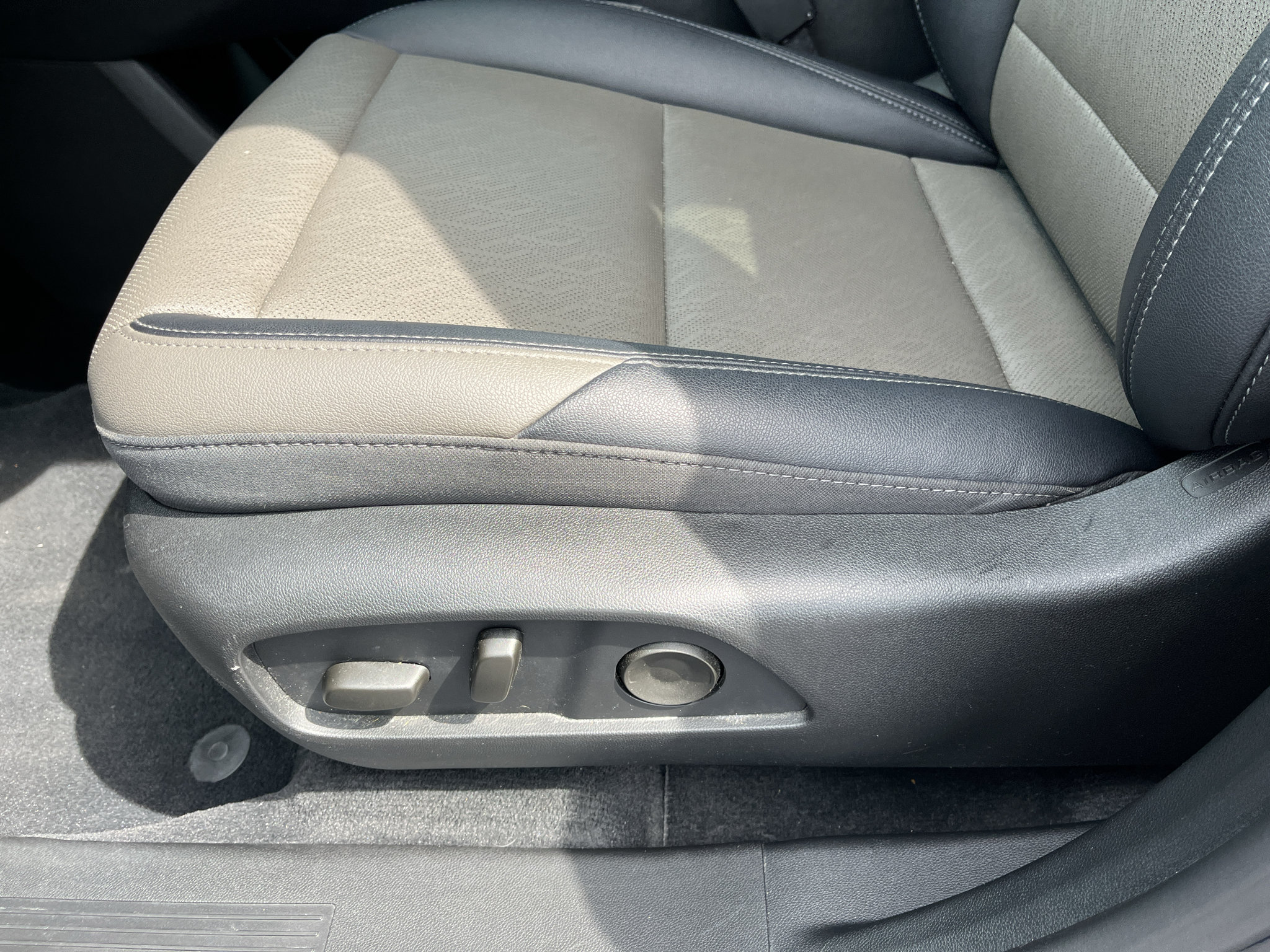 Used 2025 Chevrolet Equinox LT w/ Convenience Package II AWD/4WD image 34