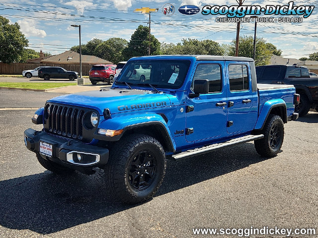 Used 2023 Jeep Gladiator Overland w/ Cold Weather Group AWD/4WD image 1
