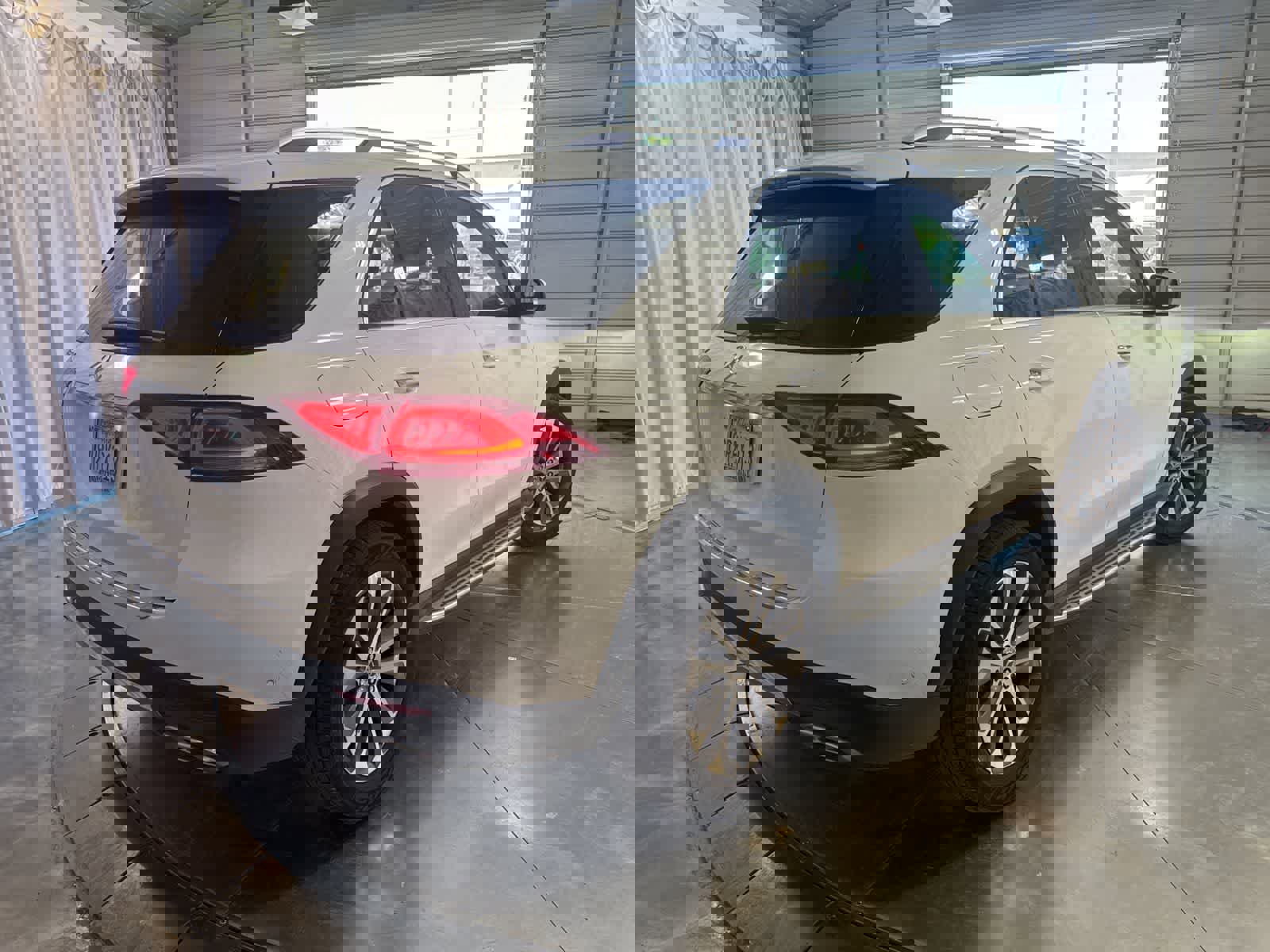 Used 2021 Mercedes-Benz GLE 350 w/ Premium Package image 5