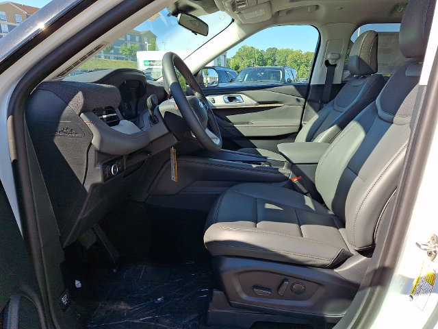 New 2026 Ford Explorer Active w/ Active Comfort Package AWD/4WD image 7