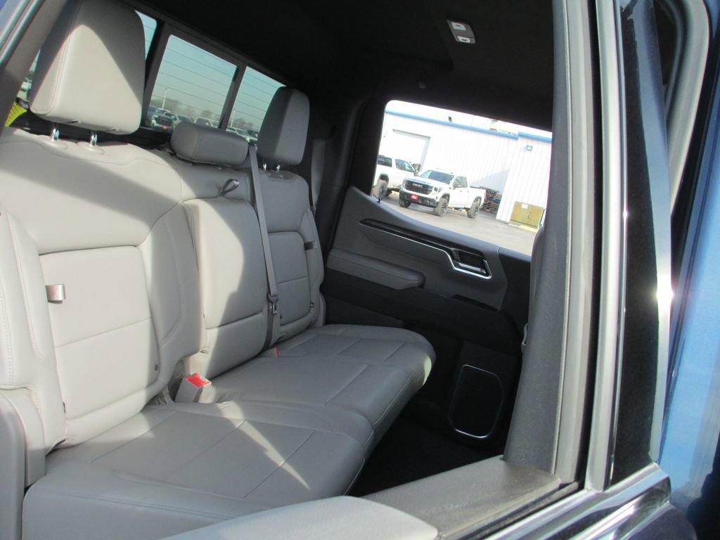 Used 2023 Chevrolet Silverado 1500 LTZ image 24