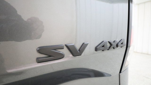 Used 2023 Nissan Frontier SV w/ Midnight Edition Package image 18