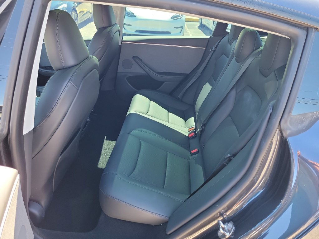 Used 2024 Tesla Model 3 Standard Range RWD image 9