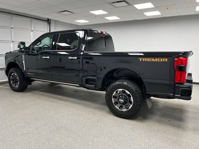 Used 2024 Ford F350 Platinum w/ Tremor Off-Road Package AWD/4WD image 7