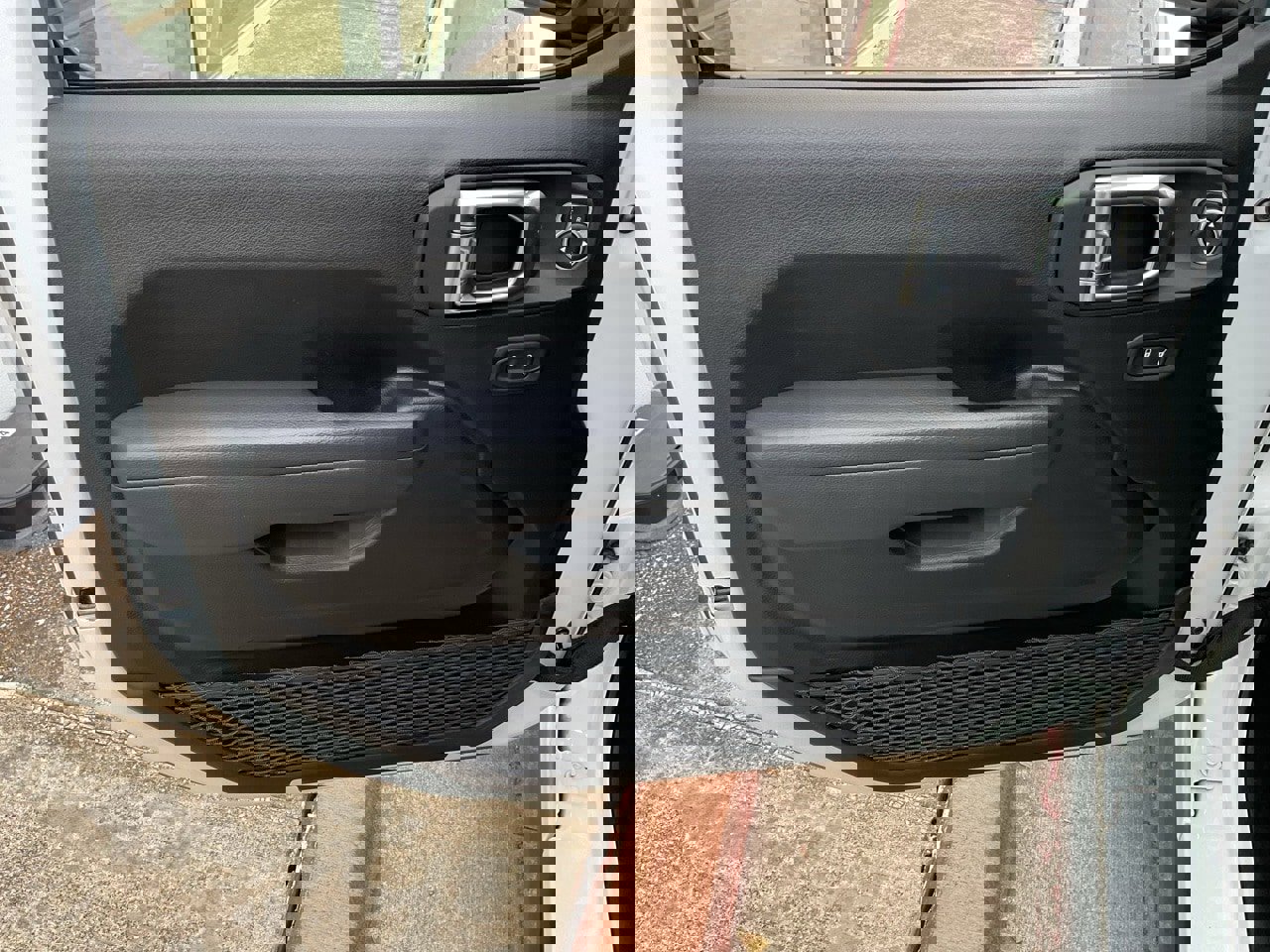 Used 2022 Jeep Gladiator Sport image 13