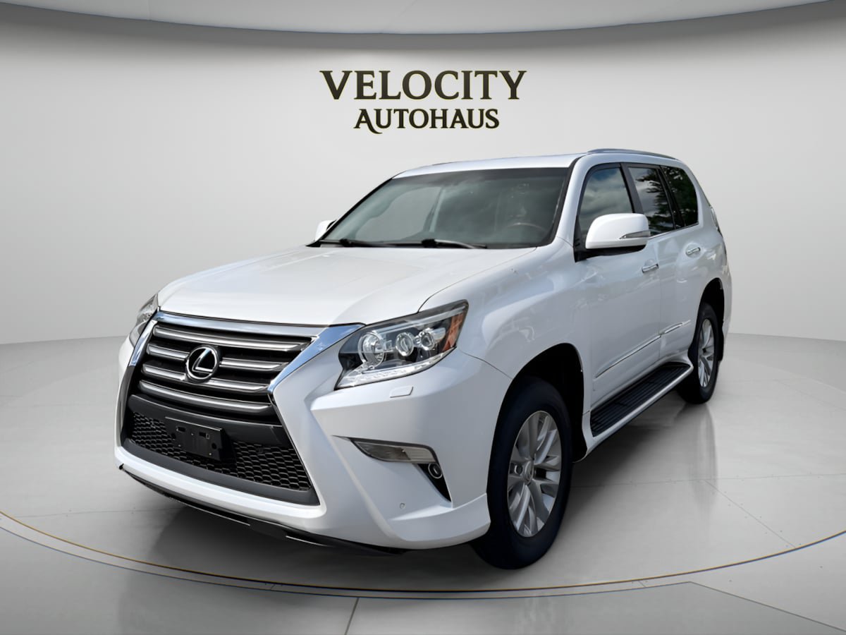 Used 2017 Lexus GX 460 Premium w/ Premium Package AWD/4WD image 3