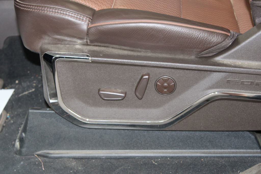 Used 2025 Ford F350 King Ranch w/ FX4 Off-Road Package image 16