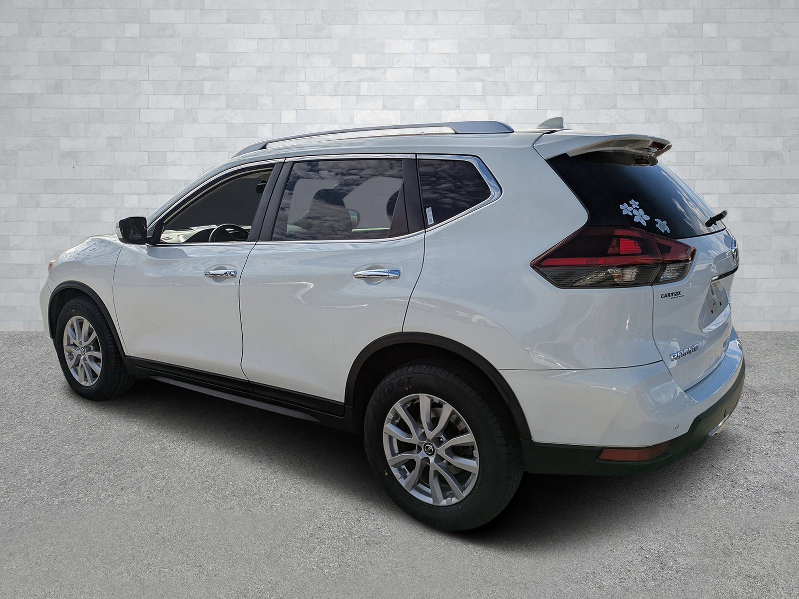 Used 2019 Nissan Rogue SV image 7