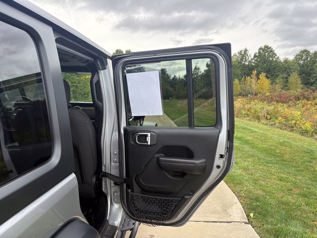 Used 2020 Jeep Wrangler Unlimited Sport S AWD/4WD image 30