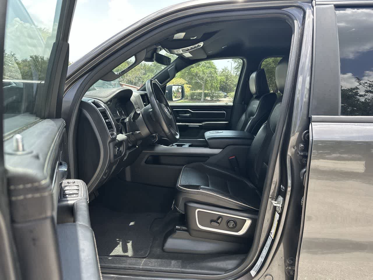 Used 2024 RAM 1500 Laramie RWD image 2