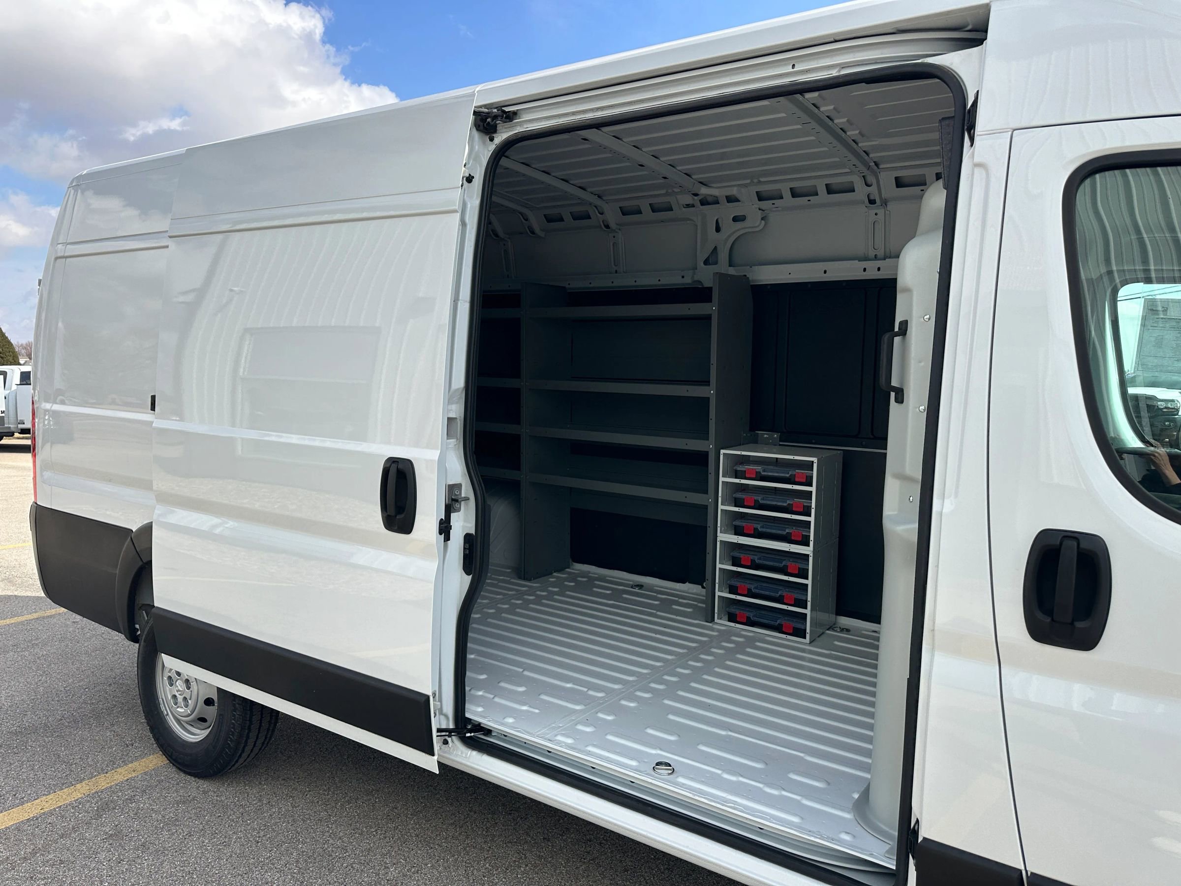 Used 2023 RAM ProMaster 3500 w/ Convenience Group image 9