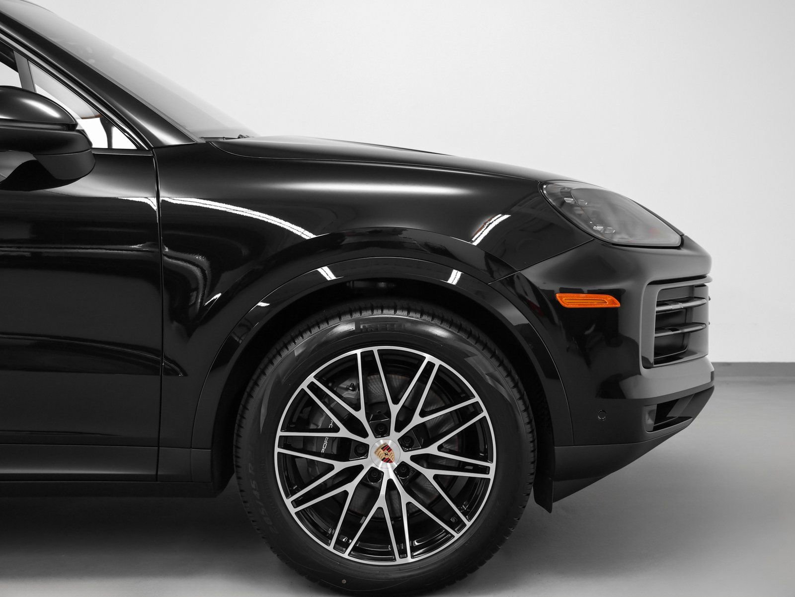 Certified 2025 Porsche Cayenne image 14