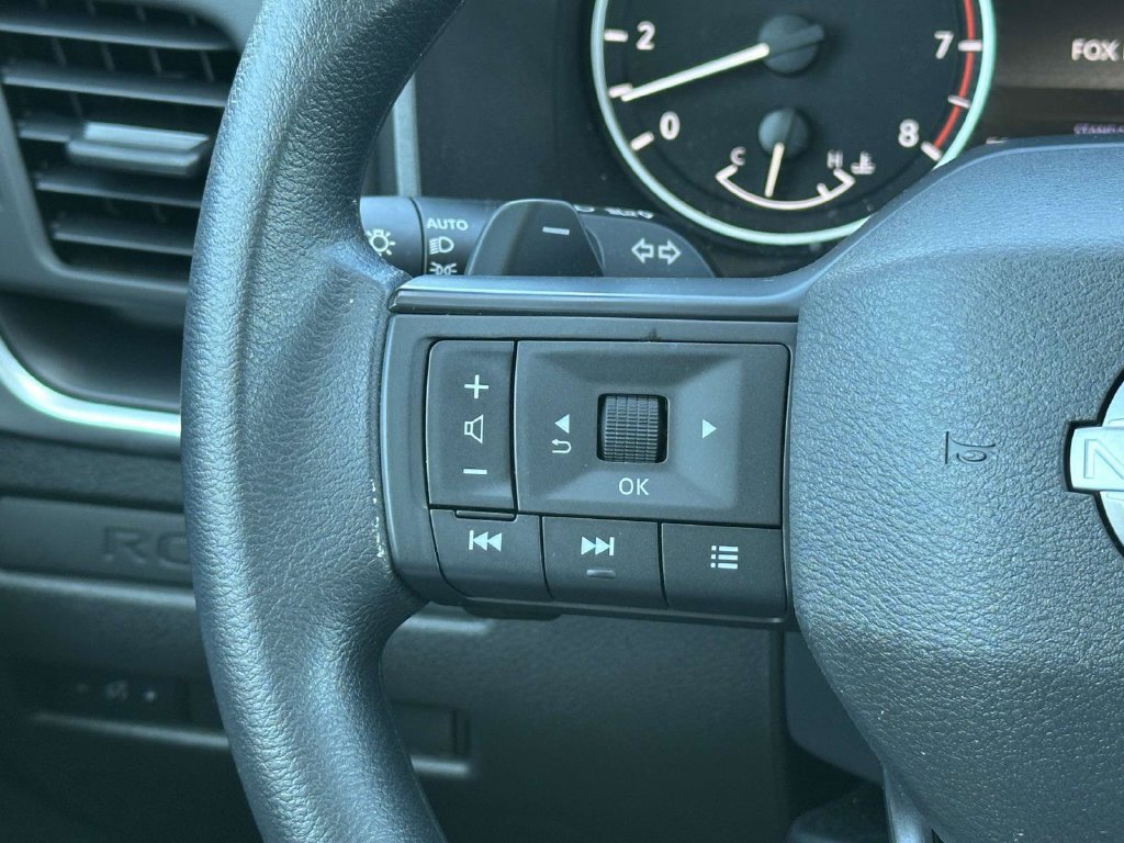 Used 2026 Nissan Rogue S FWD image 23