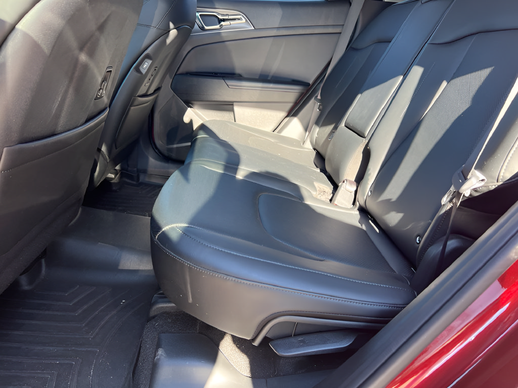 Used 2023 Kia Sportage SX FWD image 12