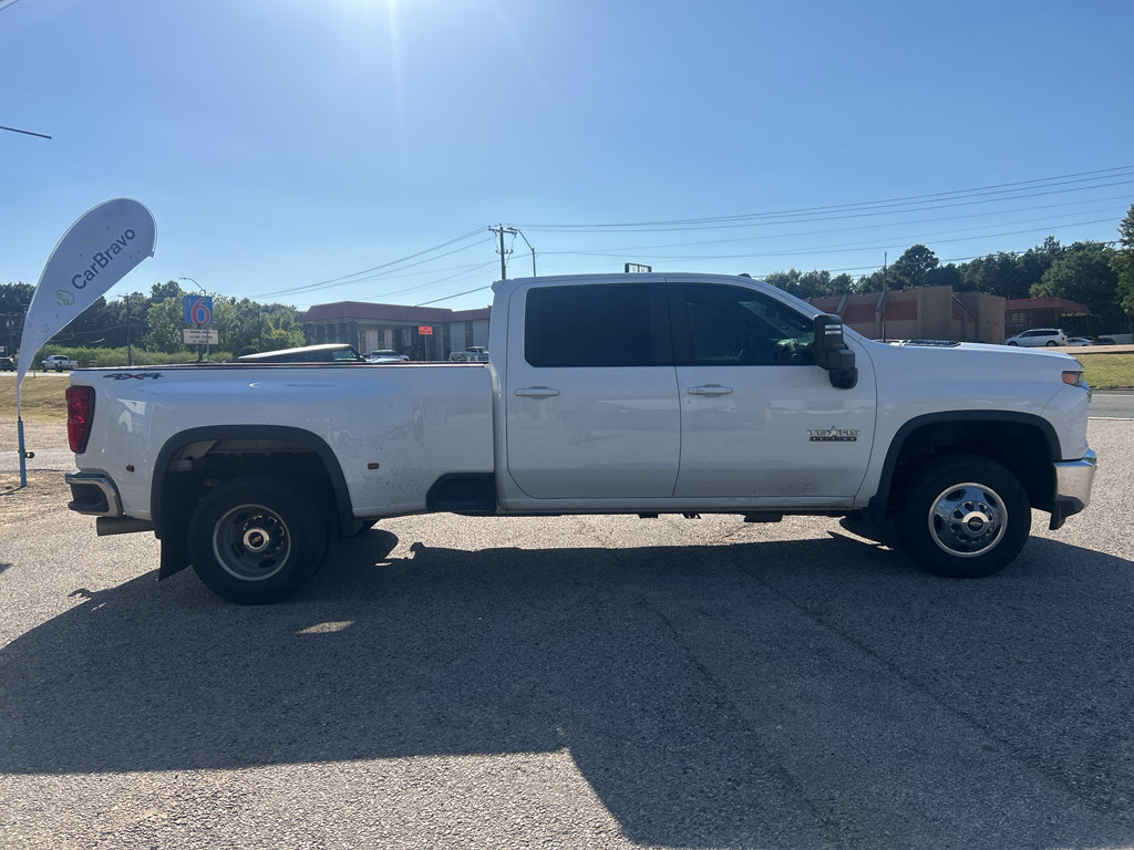 Used 2021 Chevrolet Silverado 3500 LT w/ Texas Edition AWD/4WD image 8