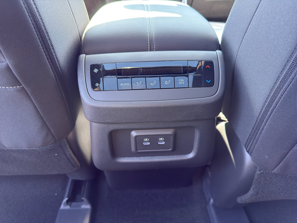 New 2026 Nissan Pathfinder SV AWD/4WD image 32