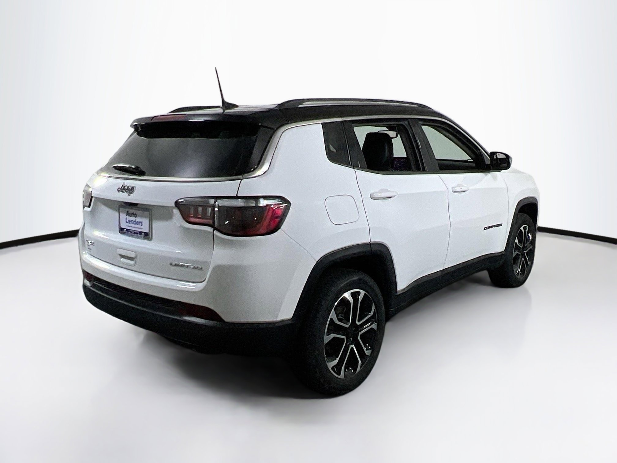 Used 2022 Jeep Compass Limited image 5