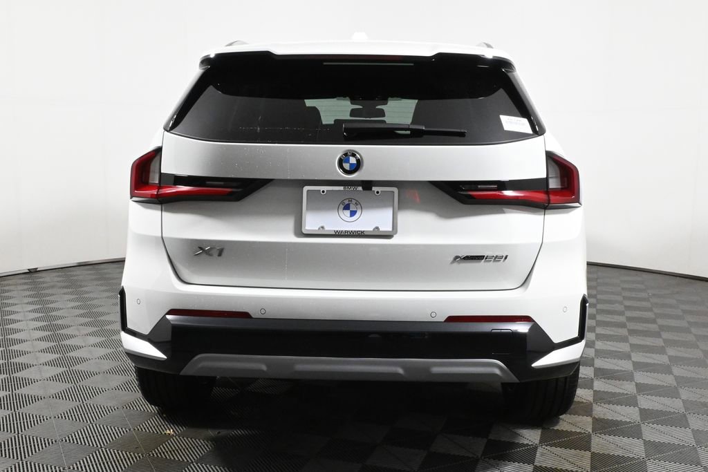 Used 2026 BMW X1 xDrive28i w/ Technology Package image 6
