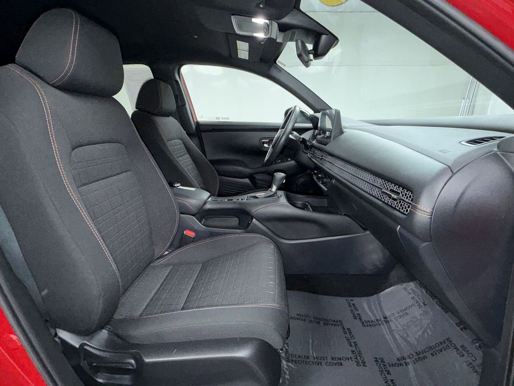 Used 2024 Honda HR-V Sport image 11