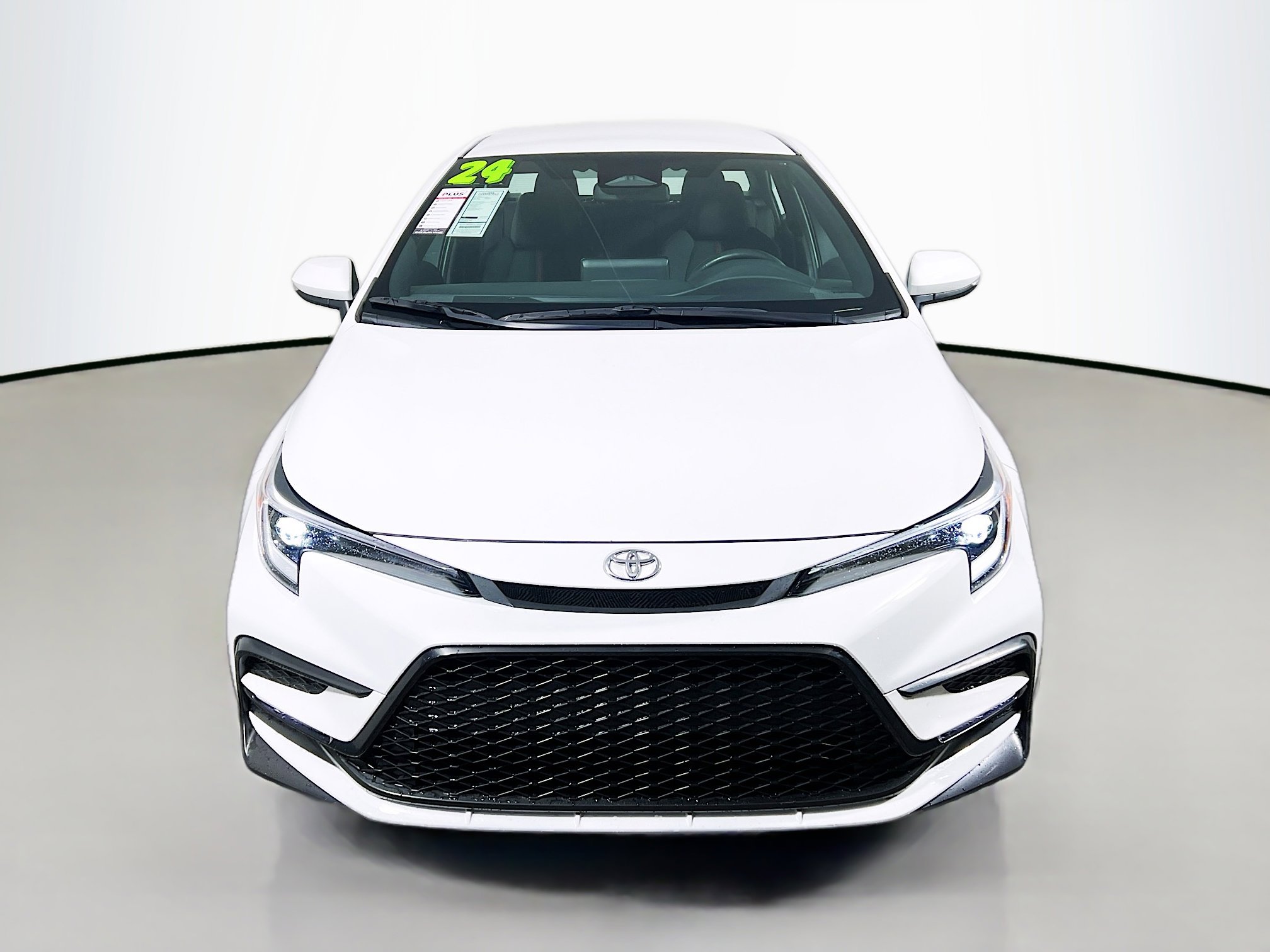 Used 2024 Toyota Corolla SE image 11