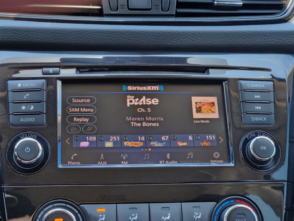 Used 2019 Nissan Rogue S w/ Special Edition Package FWD image 20