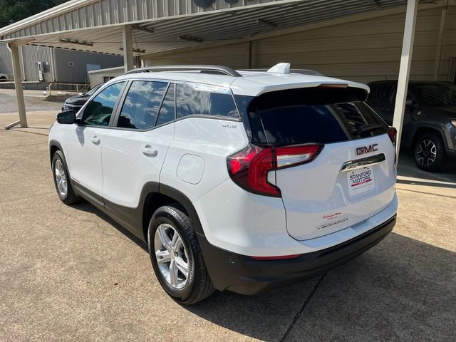 Used 2023 GMC Terrain SLE w/ Driver Convenience Package image 5