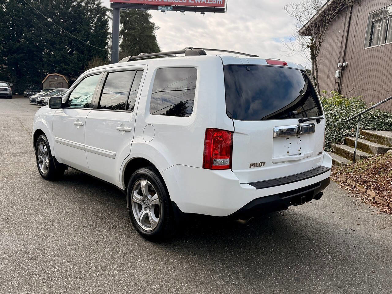 Used 2014 Honda Pilot EX-L image 4