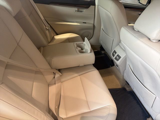 Used 2015 Lexus ES 350 w/ Luxury Package FWD image 8