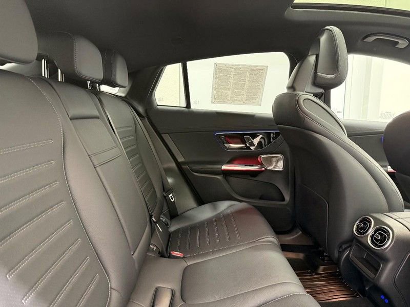 New 2025 Mercedes-Benz GLC 300 4MATIC image 8