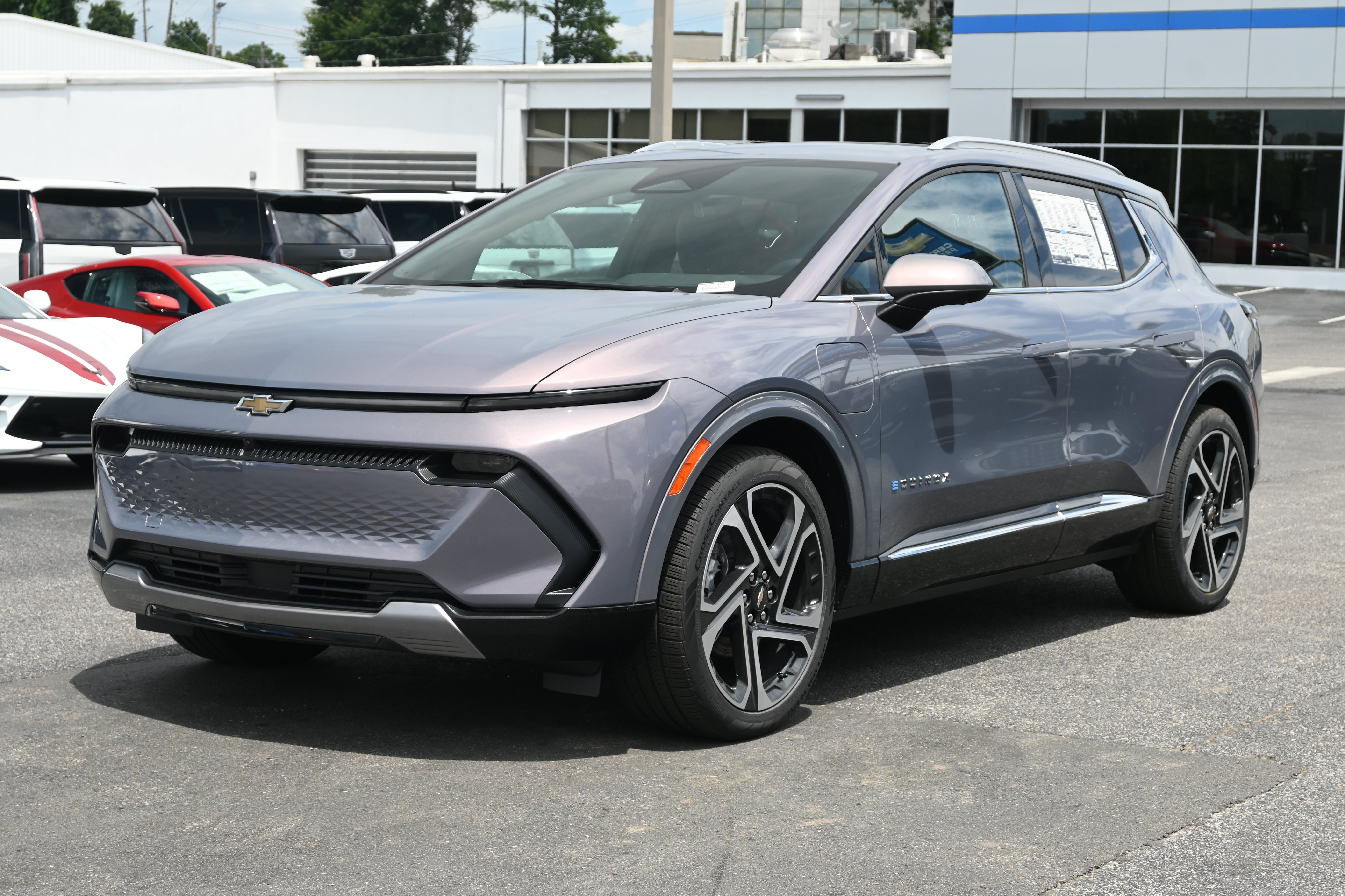 New 2026 Chevrolet Equinox EV LT w/ Convenience Package II FWD image 5