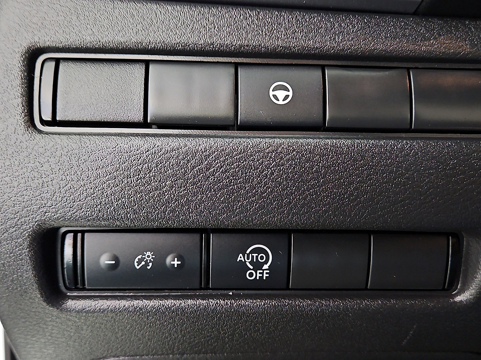 Used 2023 Nissan Rogue SV image 19