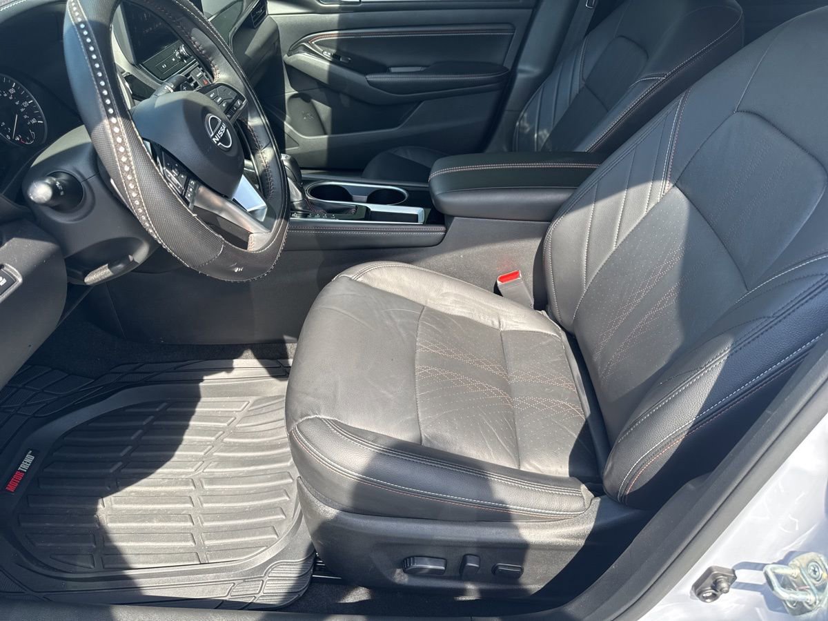 Used 2023 Nissan Altima 2.5 SR w/ SR Premium Package image 19