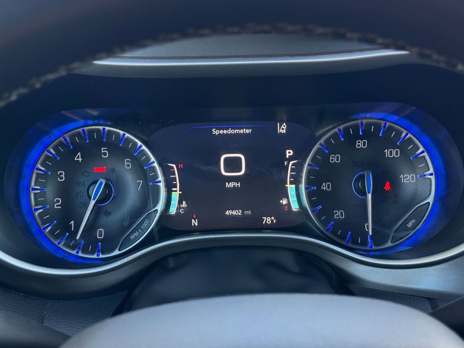 Used 2025 Chrysler Pacifica Select image 42