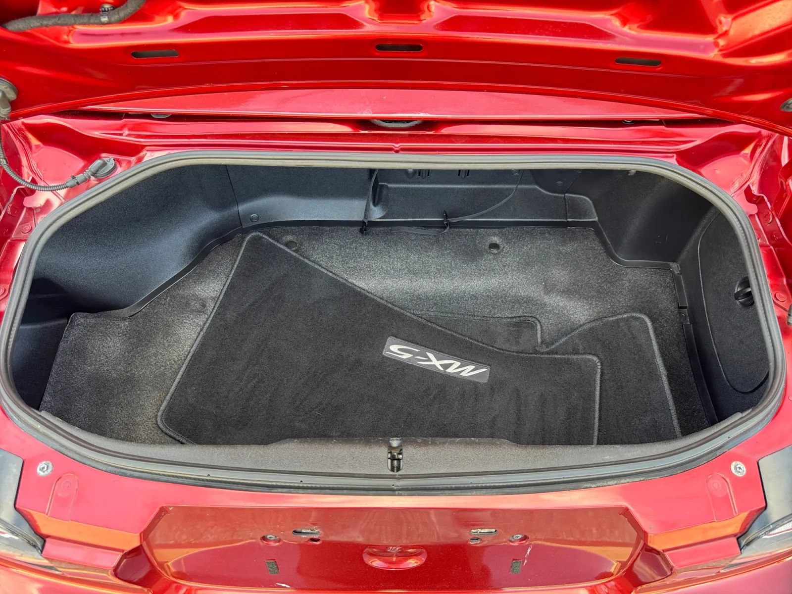 Used 2008 MAZDA MX-5 Miata Grand Touring w/ Premium Pkg RWD image 20