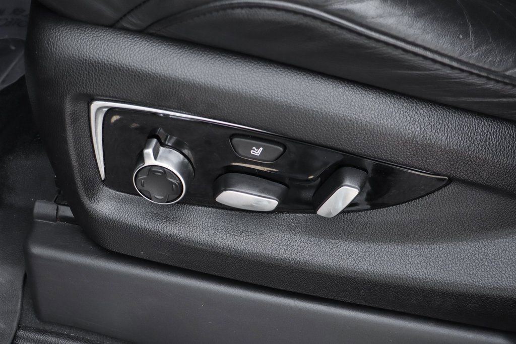 Used 2019 Cadillac Escalade Platinum AWD/4WD image 20