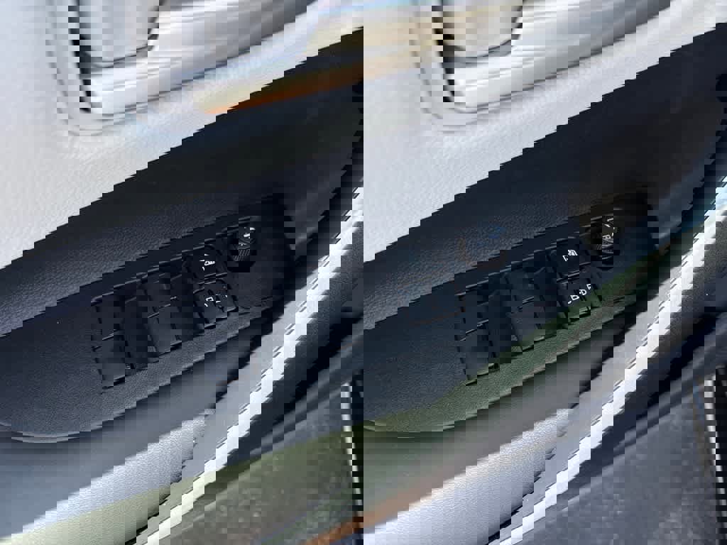 Used 2025 Toyota Corolla FX w/ Convenience Package FWD image 22