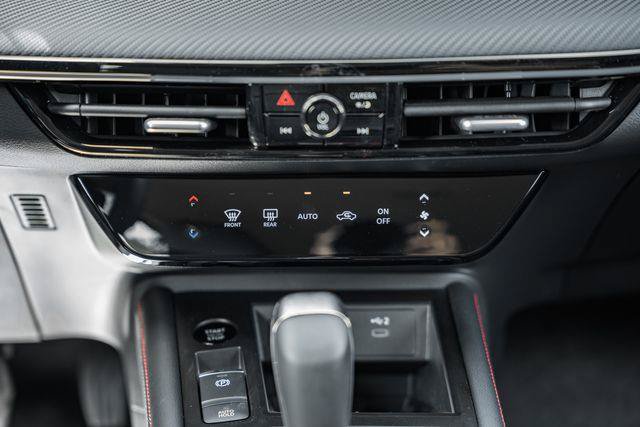 New 2025 Nissan Kicks SR w/ Illumination Package AWD/4WD image 21
